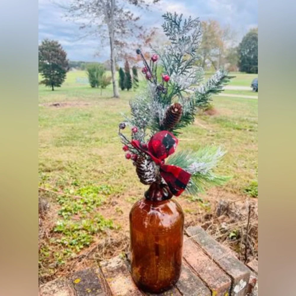 *Sparkle Buffalo Check Pine Spray